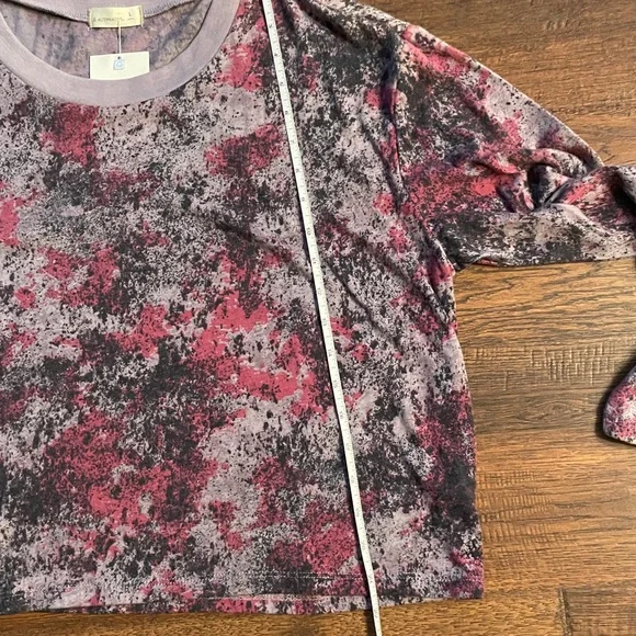 NWT athleisure SOFT top - Picture 4 of 9